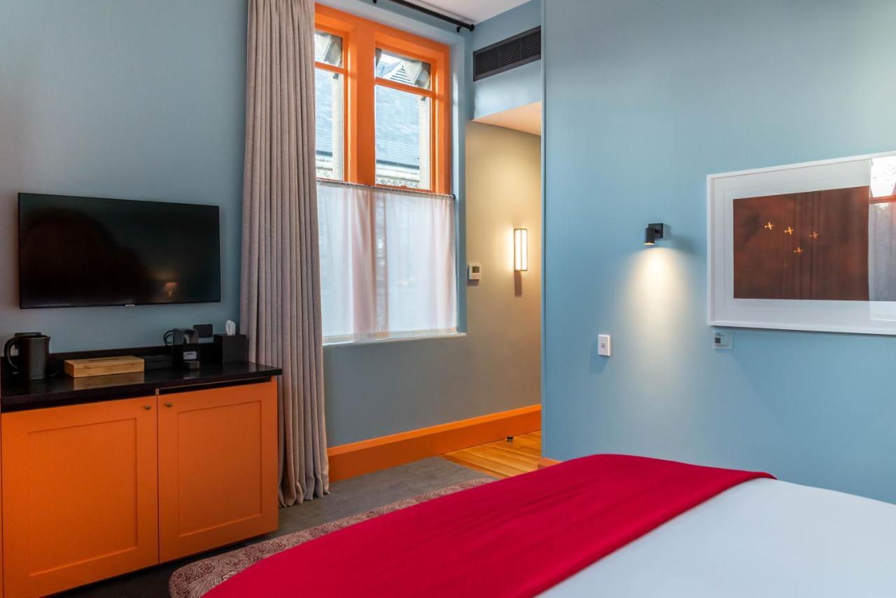 The Observatory Hotel Christchurch Eksteriør billede A room at the Hotel 57